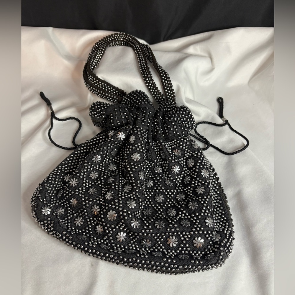 Black metallic beaded, drawstring purse/bag - Picture 3 of 5